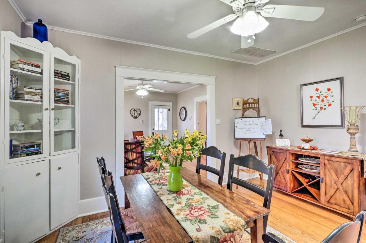 Georgetown Vacation Rental Close To Town Square! Exterior photo