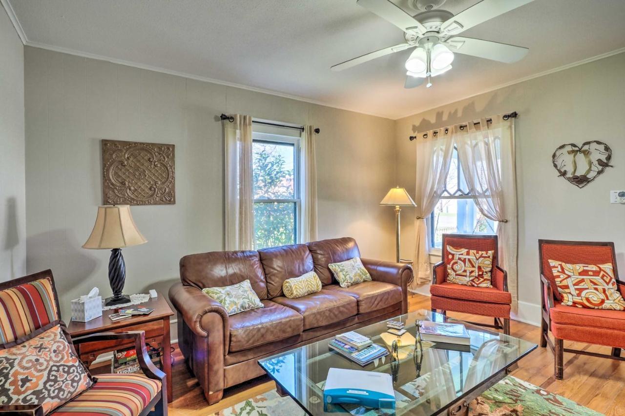 Georgetown Vacation Rental Close To Town Square! Exterior photo