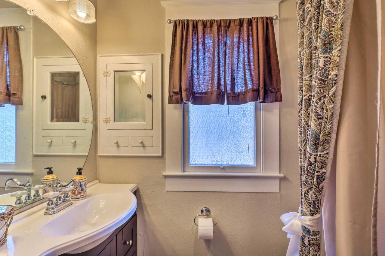 Georgetown Vacation Rental Close To Town Square! Exterior photo